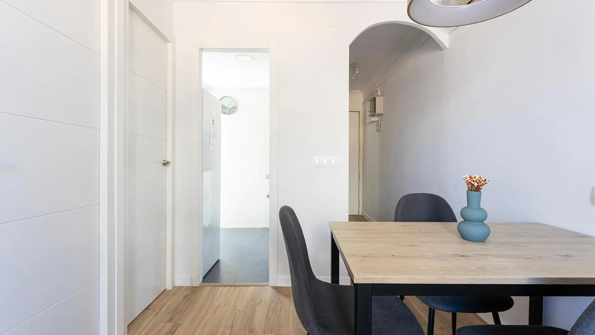 Lovely Attic With Terrace L'Hospitalet de Llobregat Apartamento